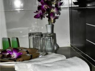 The Phoenix Hostel Paddington Лондон Экстерьер фото