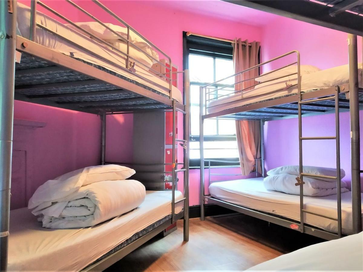 The Phoenix Hostel Paddington Лондон Экстерьер фото